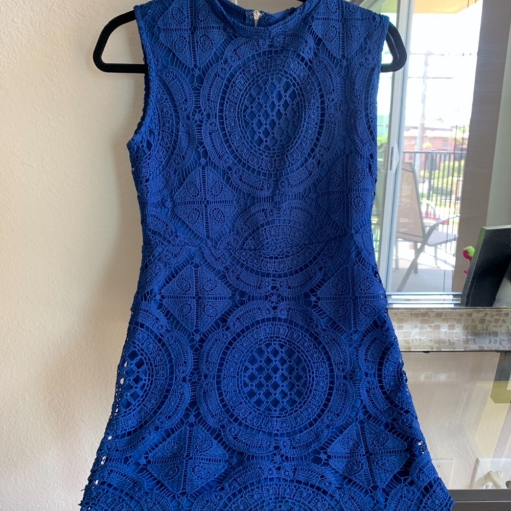 Blue lace cocktail dress